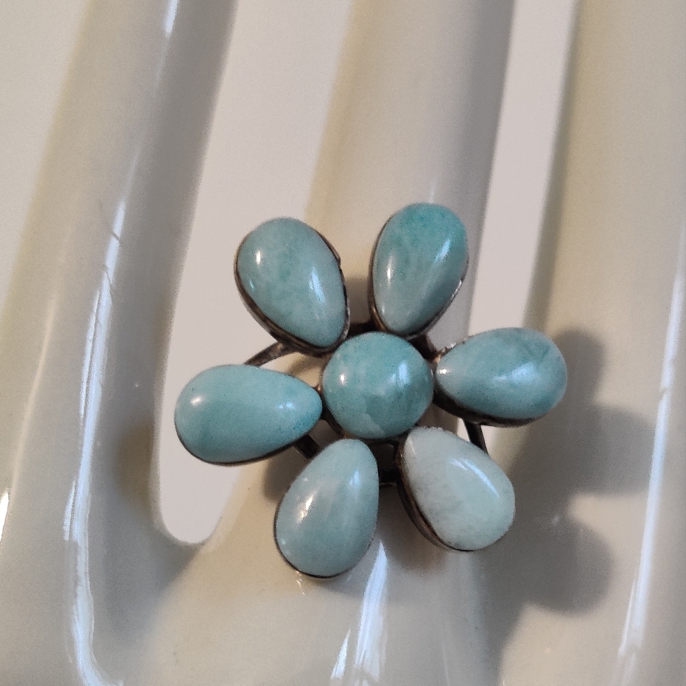 Vintage genuine larimar stone daisy flower ring